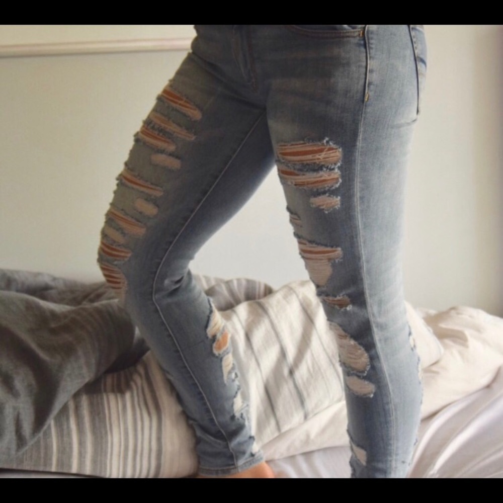 American Eagle Ripped Jeans